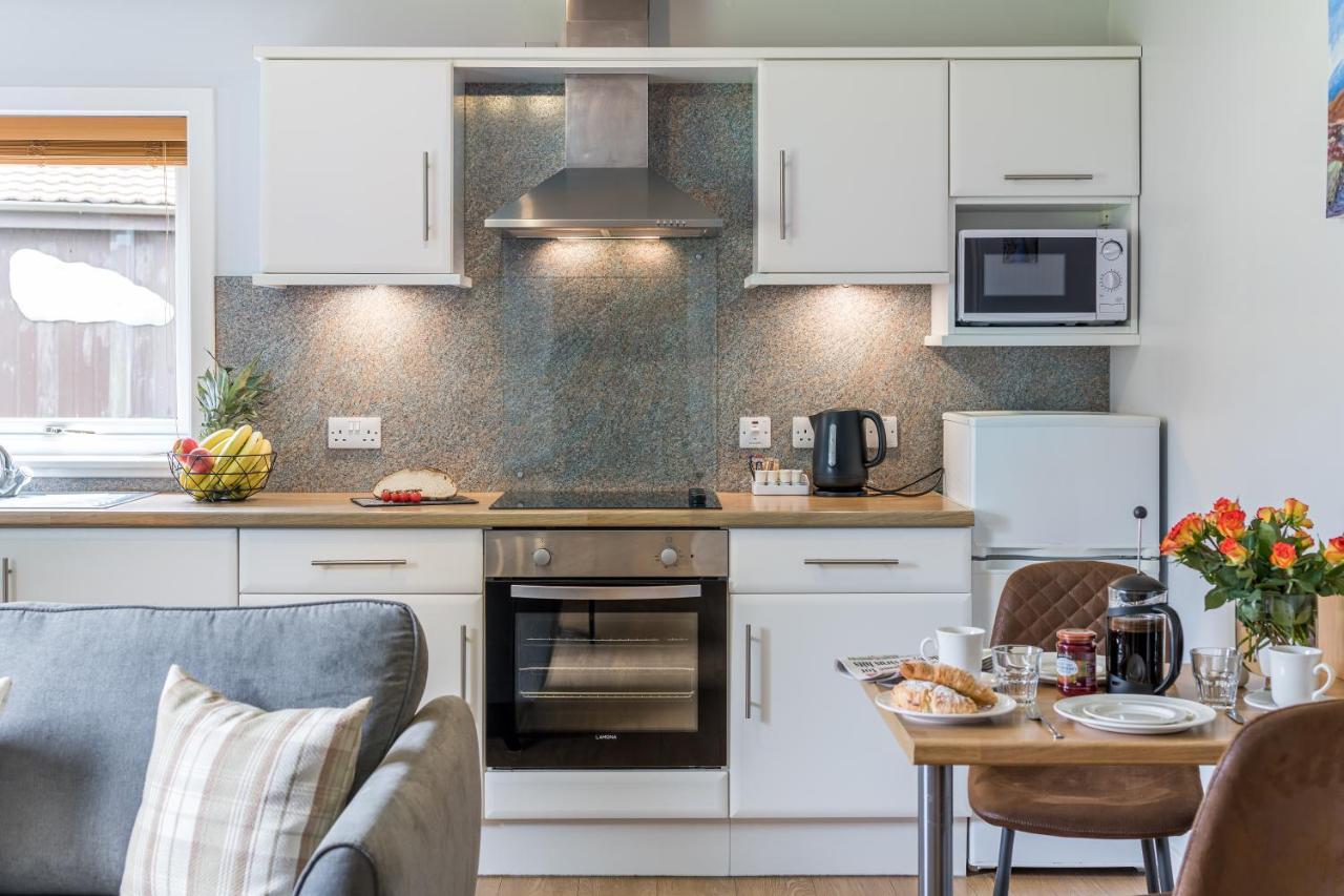 High Range Self-Catering Chalets Авимор Екстериор снимка