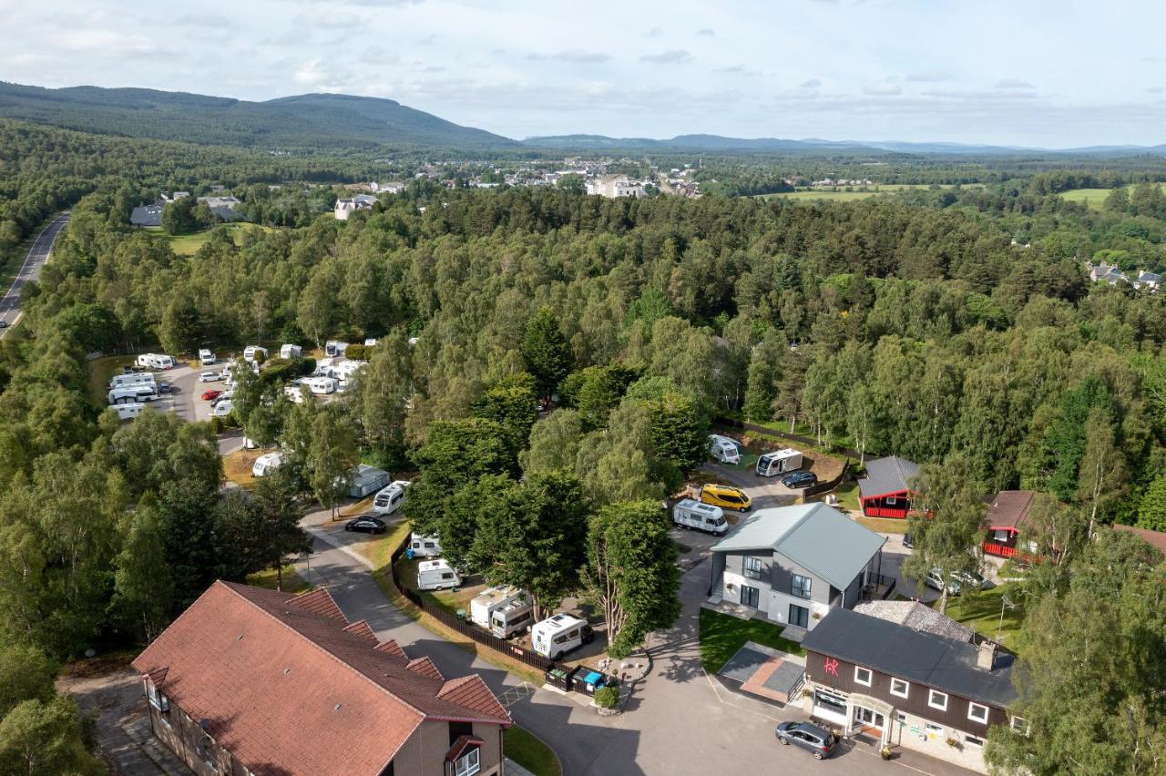 High Range Self-Catering Chalets Авимор Екстериор снимка